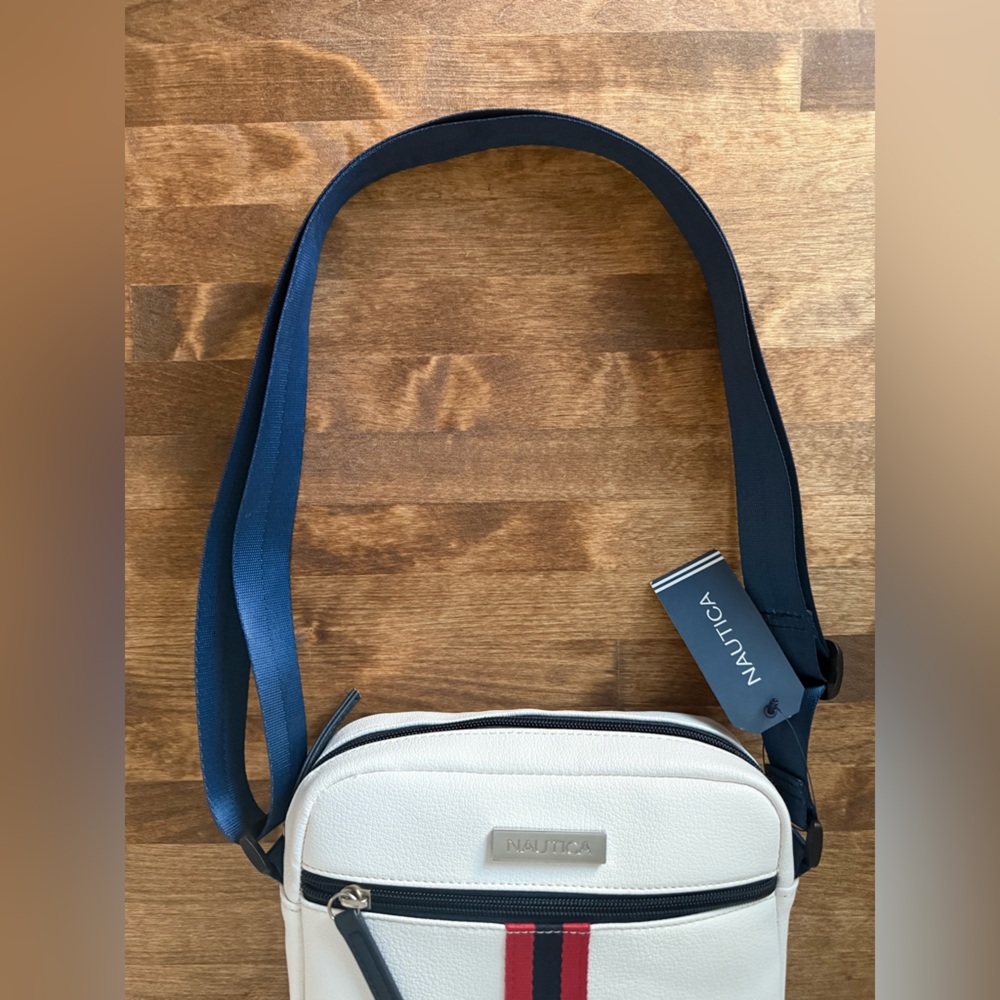 Nautica White Camera Crossbody Bag with Red Stripe – Vegan Non Leather – NWT - Picture 9 of 11
